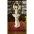Foto de um(a) Antiga Escultura Bailarina Art Deco Porcelana Espanhola, da categoria de Escultura. ~ Os encantos de uma bailarina ~ Antiga e expressiva escultura em porcelana artística com filetes de ouro. Riqueza de... Mostrado de uma perspectiva diferente. Vendido no marketplace Trésors.