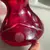 Foto de um(a) Antigo Diferente Vaso Art Deco Cristal Baccarat Vermelho, da categoria de Vasos. Antigo e diferente vaso doublé em cristal Baccarat vermelho rubi, lapidado à mão. Fundo estrelado.Medidas 17x15cm... Mostrado de uma perspectiva diferente. Vendido no marketplace Trésors.