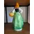 Foto de um(a) Antiga Escultura Feminina Camponesa Porcelana Italiana Lenci, da categoria de Escultura. ~ Made in Italy ~Antiga e grande escultura artística em porcelana italiana. Figura de camponesa com cesta e frutas. A peça é... Mostrado de uma perspectiva diferente. Vendido no marketplace Trésors.