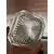 Foto de um(a) Antiga Caixa Decorativa Porta Joias Cristal Francês Baccarat, da categoria de Porta-Jóias. Antiga e especial caixa decorativa em cristal francês Baccarat, com primorosa lapidação manual.Seja como porta joias,... Mostrado de uma perspectiva diferente. Vendido no marketplace Trésors.