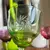 Foto de um(a) Antigas Taças Para Vinho Em Cristal Francês Colorido, da categoria de Taças. Antigo trio de finas taças de pé alto para vinho tinto, cristal europeu lapidado à mão. Medidas 17 x 8cm cada. Mostrado de uma perspectiva diferente. Vendido no marketplace Trésors.