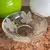 Foto de um(a) Antiga Uveira Bowl Decorativo Vidro Francês Satiné Art Deco, da categoria de Travessas e tigelas. Antiga uveira bowl decorativo em vidro francês com detalhes de uvas em satiné. Art Deco. Altura 5cm Diâmetro 16cm. Mostrado de uma perspectiva diferente. Vendido no marketplace Trésors.