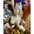 Foto de um(a) Antiga Rara Escultura Dama Mariquita Em Porcelana Alemã, da categoria de Escultura. Antiga e grande mariquita/escultura artística com linda figura feminina em porcelana alemã. Feita e pintada à mão. Peça toda... Mostrado de uma perspectiva diferente. Vendido no marketplace Trésors.