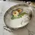 Foto de um(a) Antiga Bandeja De Prata Com Majólica Faiança Alemã Art Deco, da categoria de Bandejas. Antiga bandeja de majólica/faiança alemã, armação em metal prateado. Linda decoração floral Período Art Deco com traços da... Mostrado de uma perspectiva diferente. Vendido no marketplace Trésors.