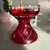 Foto de um(a) Antigo Diferente Vaso Art Deco Cristal Baccarat Vermelho, da categoria de Vasos. Antigo e diferente vaso doublé em cristal Baccarat vermelho rubi, lapidado à mão. Fundo estrelado.Medidas 17x15cm... Mostrado de uma perspectiva diferente. Vendido no marketplace Trésors.