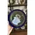 Foto de um(a) Antigo Prato Art Nouveau Rosto Dama Porcelana Limoges Azul, da categoria de Pratos Decorativos. Antigo prato artístico em porcelana francesa, cor azul cobalto. Pintado à mão. Original do início do século XX.Medida 24cm. Mostrado de uma perspectiva diferente. Vendido no marketplace Trésors.