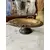 Foto de um(a) Antigo Centro De Mesa Rosto Dama Art Nouveau Bronze Francês, da categoria de Centro de mesa. Antigo e especial centro de mesa em bronze francês com lindo trabalho com decoração central de rosto de dama, traços bem... Mostrado de uma perspectiva diferente. Vendido no marketplace Trésors.