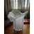 Foto de um(a) Italy Glass Antigo Vaso Jarro Murano Branco Leitoso Art Deco, da categoria de Vasos. ~ Italy Glass ~ Murano branco é muito chique! Belíssimo e imponente vaso artístico em Murano branco leitoso, incrível... Mostrado de uma perspectiva diferente. Vendido no marketplace Trésors.