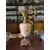 Foto de um(a) Antiga Escultura Ânfora Jarro Pétit Bronze Francês Opalina, da categoria de Jarros. Antiga e grande jarra decorativa com estrutura em metal trabalhado e parte central em opalina francesa pintada à mão. Peça... Mostrado de uma perspectiva diferente. Vendido no marketplace Trésors.