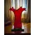 Foto de um(a) Antigo Grande Legítimo Vaso Murano Italiano Vermelho A. Deco, da categoria de Vasos. ~ Italy Glass ~Antigo e grande vaso artístico em Murano Italiano soufflé gomado com a borda plissada, cor vermelho rubi com... Mostrado de uma perspectiva diferente. Vendido no marketplace Trésors.