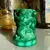 Foto de um(a) Malaquita Cristal Vasinho Malachite Glass Heinrich Hoffman, da categoria de Vasos. Malachite Glass by Heinrich Hoffmann. Antigo e pequeno vasinho em cristal de malaquita, todo lapidado à mão, como se fosse... Mostrado de uma perspectiva diferente. Vendido no marketplace Trésors.
