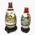 Foto de um(a) Antigo Par De Pequenos Vasos Orientais Porcelana Japonesa, da categoria de Vasos. Antigo par de vasinhos orientais em porcelana japonesa, pintados à mão. Base em madeira de lei. Altura 14 e 17cm. Vendido no marketplace Trésors.
