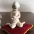 Foto de um(a) Antigo Bibelô Nua Em Biscuit Porcelana Espanhola Marti Piero, da categoria de Modelos e estatuetas. Marti Piero. 3 bibelôs da famosa porcelana espanhola, com filetes de ouro. Medida aproximadamente 8 x 9cm cada. Mostrado de uma perspectiva diferente. Vendido no marketplace Trésors.