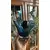 Foto de um(a) Antigo Vaso Decorativo Em Murano Italiano Azul Art Deco, da categoria de Vasos. Antigo e muito diferente vaso “gota” em Murano italiano na cor azul. Ele tem um formato icônico, com essa divisão da gota no... Mostrado de uma perspectiva diferente. Vendido no marketplace Trésors.