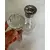 Foto de um(a) Antiga Garrafa Licoreira Em Cristal Tcheco Com Bocal Prata, da categoria de Garrafas. Antiga e linda garrafa licoreira em cristal Tcheco lapidado à mão, com bocal em prata. Período Art Deco. Meados do século... Mostrado de uma perspectiva diferente. Vendido no marketplace Trésors.