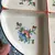Foto de um(a) Japão Ocupado Antiga Petisqueira Porcelana Oriental Japoensa, da categoria de Travessas e tigelas. Japão ocupado. Antiga petisqueira Art Deco em fina porcelana japonesa, decorada com flores. Década de 1950. Medidas 13x24cm. Mostrado de uma perspectiva diferente. Vendido no marketplace Trésors.