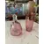Foto de um(a) Antigo Conjunto De Garrafa E Coqueteleira Cristal Furta-cor, da categoria de Garrafas, potes e jarros. Um clássico da década de 1960/70. Antigo e decorativo conjunto com garrafa/licoreira e jarra/coqueteleira em cristal... Mostrado de uma perspectiva diferente. Vendido no marketplace Trésors.