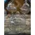 Foto de um(a) Antiga Queijeira Boleira Em Cristal Francês Baccarat Nancy, da categoria de Garrafas, potes e jarros. ~ Nancy France ~Antiga e elegante queijeira em cristal francês de excelente qualidade, lindo brilho natural e lapidação... Mostrado de uma perspectiva diferente. Vendido no marketplace Trésors.