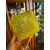 Foto de um(a) Antigo Bowl Decorativo Murano Italiano Amarelo Década 1960, da categoria de Travessas e tigelas. Antigo bowl decorativo em Murano italiano na cor amarelo. Peça artística, feita à mão. Original da década de 1960. Medidas... Mostrado de uma perspectiva diferente. Vendido no marketplace Trésors.
