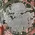 Foto de um(a) Antigo Raro Par Pratos Decorativos Cristal Francês Assinados, da categoria de Pratos Decorativos. Antigo e lindo par de pratos decorativos, em cristal francês, decoração floral lapidada à mão com bastante riqueza de... Mostrado de uma perspectiva diferente. Vendido no marketplace Trésors.