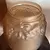 Foto de um(a) Antigo Vaso Art Deco Assinado Vidro Satiné Moule Pressed, da categoria de Vasos. Lindo vaso francês em vidro satiné moule pressed, prensado e ricamente moldado a ácido com decoração de uvas e folhas.Art... Mostrado de uma perspectiva diferente. Vendido no marketplace Trésors.