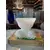 Foto de um(a) Antigo Vaso Centro De Mesa Cachepot Opalina Branca Leitosa, da categoria de Cachepot. ~ Moule Pressed Glass ~ Excepcional vaso/cachepot em opalina branca leitosa, linda decoração com peixes em relevo. Peça... Mostrado de uma perspectiva diferente. Vendido no marketplace Trésors.