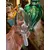 Foto de um(a) Antiga Garrafa Decorativa Murano Italiano Verde Esmeralda, da categoria de Garrafas, potes e jarros. ~ Italy Glass ~Antiga e linda garrafa decorativa em Murano artístico. Feita à mão. Original da década de 1960/70. Medidas... Mostrado de uma perspectiva diferente. Vendido no marketplace Trésors.