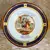 Foto de um(a) Antigo Prato Decorativo Bandeja Porcelana Rosenthal Helena, da categoria de Pratos Decorativos. Rosenthal modelo Helena. Antigo e majestoso prato com alças, bandeja em porcelana artista alemã, da famosa manufatura... Mostrado de uma perspectiva diferente. Vendido no marketplace Trésors.