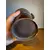 Foto de um(a) Antigo Vaso Jarro Oriental Com Dragão Em Bronze Cloisonné, da categoria de Vasos. Antigo e super diferente vaso em bronze artístico japonês, técnica de trabalho feito à mão chamado de Cloisonné. Na frente... Mostrado de uma perspectiva diferente. Vendido no marketplace Trésors.