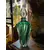 Foto de um(a) Antiga Garrafa Decorativa Murano Italiano Verde Esmeralda, da categoria de Garrafas, potes e jarros. ~ Italy Glass ~Antiga e linda garrafa decorativa em Murano artístico. Feita à mão. Original da década de 1960/70. Medidas... Mostrado de uma perspectiva diferente. Vendido no marketplace Trésors.