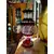 Foto de um(a) Antigo Grande Vaso Jarro Em Cristal Baccarat Lapidado Bordô, da categoria de Vasos. Antigo e grande vaso em cristal europeu doublé na cor bordô. Em contato com a luz ele fica com um tom mais avermelhado,... Mostrado de uma perspectiva diferente. Vendido no marketplace Trésors.