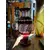 Foto de um(a) Antigo Grande Vaso Jarro Em Cristal Baccarat Lapidado Bordô, da categoria de Vasos. Antigo e grande vaso em cristal europeu doublé na cor bordô. Em contato com a luz ele fica com um tom mais avermelhado,... Mostrado de uma perspectiva diferente. Vendido no marketplace Trésors.