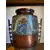 Foto de um(a) Antigo Vaso Jarro Oriental Com Dragão Em Bronze Cloisonné, da categoria de Vasos. Antigo e super diferente vaso em bronze artístico japonês, técnica de trabalho feito à mão chamado de Cloisonné. Na frente... Mostrado de uma perspectiva diferente. Vendido no marketplace Trésors.