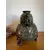 Foto de um(a) Antigo Raro Vaso Jarro Japonês Cães Fó Bronze Cloisonné XIX, da categoria de Vasos. Antigo e imponente vaso artístico com alças em bronze com Cloisonné, peça de excelente qualidade. Linda decoração com flores... Mostrado de uma perspectiva diferente. Vendido no marketplace Trésors.