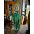 Foto de um(a) Antiga Garrafa Decorativa Murano Italiano Verde Esmeralda, da categoria de Garrafas, potes e jarros. ~ Italy Glass ~Antiga e linda garrafa decorativa em Murano artístico. Feita à mão. Original da década de 1960/70. Medidas... Mostrado de uma perspectiva diferente. Vendido no marketplace Trésors.