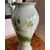 Foto de um(a) Antigo Raro Vaso Jarro Flores Art Nouveau Majólica Francesa, da categoria de Vasos. Antigo vaso artístico em majólica francesa, lindas cores em tons de verde e decoração floral em relevo. Período Art Nouveau.... Mostrado de uma perspectiva diferente. Vendido no marketplace Trésors.