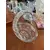 Foto de um(a) Antigo Centro De Mesa Vaso Cesta Decorativa Cristal Baccarat, da categoria de Cestos e Caixas. ~ Baccarat ~ Antiga cesta decorativa em cristal francês, peça super versátil para compor ambientes. Primorosa lapidação... Mostrado de uma perspectiva diferente. Vendido no marketplace Trésors.
