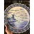 Foto de um(a) Antigos Pratos Medalhões Porcelana Azul E Branco Delft Blue, da categoria de Pratos Decorativos. ~ Delft Blue ~ Antigo e raro conjunto com quatro grandes pratos/medalhões decorativos em porcelana artística, da renomada... Mostrado de uma perspectiva diferente. Vendido no marketplace Trésors.
