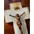 Foto de um(a) Antigo Crucifixo Cristo Em Bronze Francês Pia Batismal Ônix, da categoria de Objetos religiosos e espirituais. Antigo e raro crucifixo com recipiente para água benta, chamado antigamente de benteiro ou pia batismal. Peça francesa em... Mostrado de uma perspectiva diferente. Vendido no marketplace Trésors.