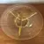 Foto de um(a) Antiga Rara Petisqueira Art Deco Cristal Francês Amarelo, da categoria de Travessas e tigelas. Linda peça e raro modelo, em cristal francês, período Art Deco, década de 1930. Impecável!! Altura 8cmDiâmetro 29cm. Mostrado de uma perspectiva diferente. Vendido no marketplace Trésors.