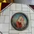 Foto de um(a) Miniature Portrait Antigo Raro Quadrinho Arte Sacra, da categoria de Objetos religiosos e espirituais. Miniature Portrait. Antigo quadrinho Europeu pintado à mão em folha de marfim. Moldura também marfim com casco de tartaruga... Mostrado de uma perspectiva diferente. Vendido no marketplace Trésors.