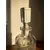 Foto de um(a) Antiga Garrafa Licoreira Cristal Francês Satiné Art Deco, da categoria de Garrafas. Antiga e grande garrafa licoreira em bloco maciço e pesado de cristal francês de excelente qualidade, lindo brilho natural e... Mostrado de uma perspectiva diferente. Vendido no marketplace Trésors.