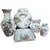 Foto de um(a) Conjunto 5 Peças Porcelana Oriental esmaltada - Assinadas e Datadas (1988), da categoria de Vasos. Exclusivo conjunto decorativo composto por 5 peças em porcelana oriental, apresentando um sofisticado acabamento acetinado... Mostrado de uma perspectiva diferente. Vendido no marketplace Trésors.