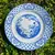 Foto de um(a) Antigo Prato Porcelana Inglesa Azul E Branco Adams Tunstall, da categoria de Pratos Decorativos. Adams Tunstall - England. Modelo Tokio. Antigo prato em porcelana artística inglesa, belíssima decoração oriental com... Mostrado de uma perspectiva diferente. Vendido no marketplace Trésors.