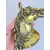Foto de um(a) Cinzeiro em metal formato cavalo, da categoria de Cinzeiros. Cinzeiro em metal amarelo em formato de cavalo, com marcas do tempo e uso. Medidas: 16x20cm. Mostrado de uma perspectiva diferente. Vendido no marketplace Trésors.