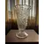 Foto de um(a) Antigo Vaso Artístico Vidro Alemão Walther & Sohne Art Deco, da categoria de Vasos. ~ Walther & Sohne ~Antigo e sofisticado vaso artístico em vidro. Peça de ótima qualidade, moldado e lapidado com pelicanos... Mostrado de uma perspectiva diferente. Vendido no marketplace Trésors.