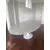 Foto de um(a) ​Mesa de jantar oval Saarinen - mármore Venato - 244 x 137, da categoria de Mesas de Jantar. Mesa de jantar oval Saarinen. Acabamento: Base/Fibra de Vidro + Tampo/Mármore Venato.Em perfeito estado, sem avarias.... Mostrado de uma perspectiva diferente. Vendido no marketplace Trésors.