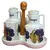 Foto de um(a) Galheteiro de Porcelana com Estampa de Uvas e Suporte de Madeira, da categoria de Saleiros e pimenteiros. Galheteiro de porcelana com estampa de uvas e suporte de madeira. Vendido no marketplace Trésors.