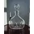Foto de um(a) Antiga Garrafa Licoreira Jarra Em Cristal Francês Baccarat, da categoria de Garrafas. ~ Baccarat ~Antiga e majestosa garrafa licoreira em cristal francês ricamente lapidada à mão. A lapidação manual é um... Mostrado de uma perspectiva diferente. Vendido no marketplace Trésors.