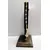 Foto de um(a) Escultura Africana em Madeira, Conchas, Sisal, Década de 1980, da categoria de Escultura. Escultura africana em madeira, conchas, sisal. Base também em madeira, década de 1980.Mede 46cm de altura, 24cm de largura e... Mostrado de uma perspectiva diferente. Vendido no marketplace Trésors.